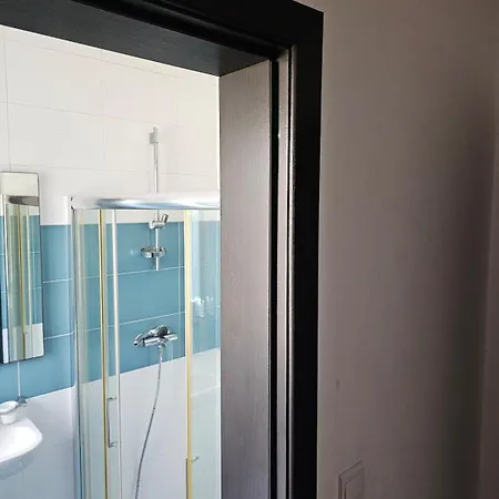 3 Bedroom Flat At * Naxxar