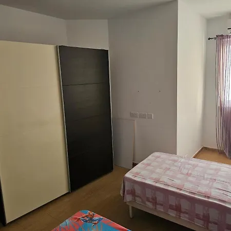 Apartamento 3 Bedroom Flat At Naxxar