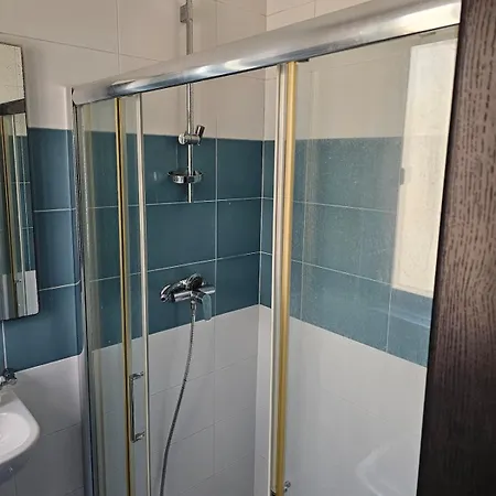 3 Bedroom Flat At Apartamento